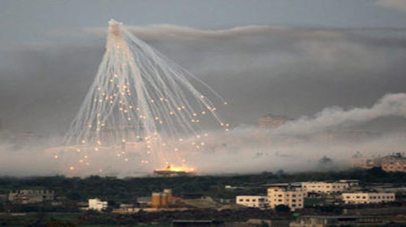 المرصد الأورومتوسطي: إسرائيل وجهت أكثر من 1000 قذيفة فسفور أبيض على سكان غزة